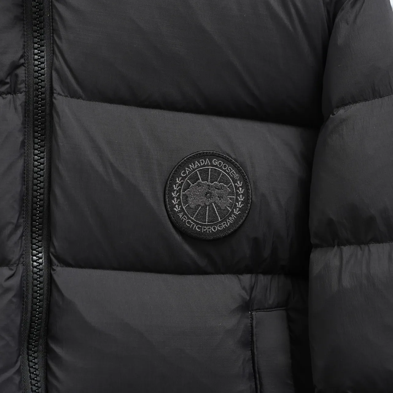 P820 ​​Black CanadaGoose Canada Goose Ouyang Nana second generation same style down jacket Size: XS-2XL